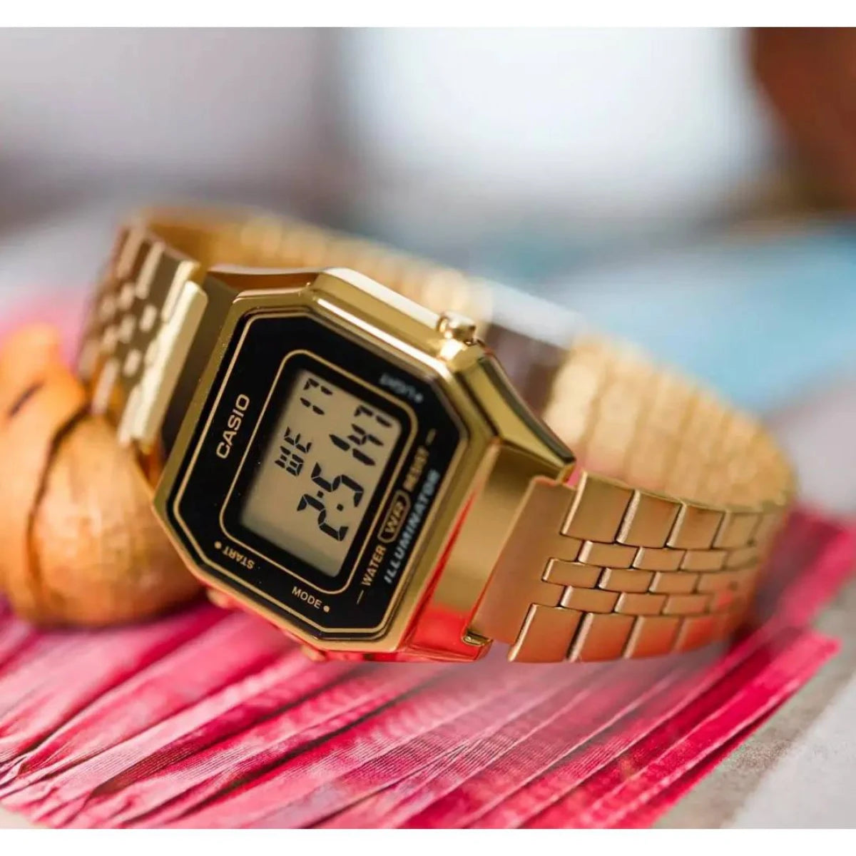 Casio Vintage LA680WEGA-1ER ретро часовник lifestyle MorisMag