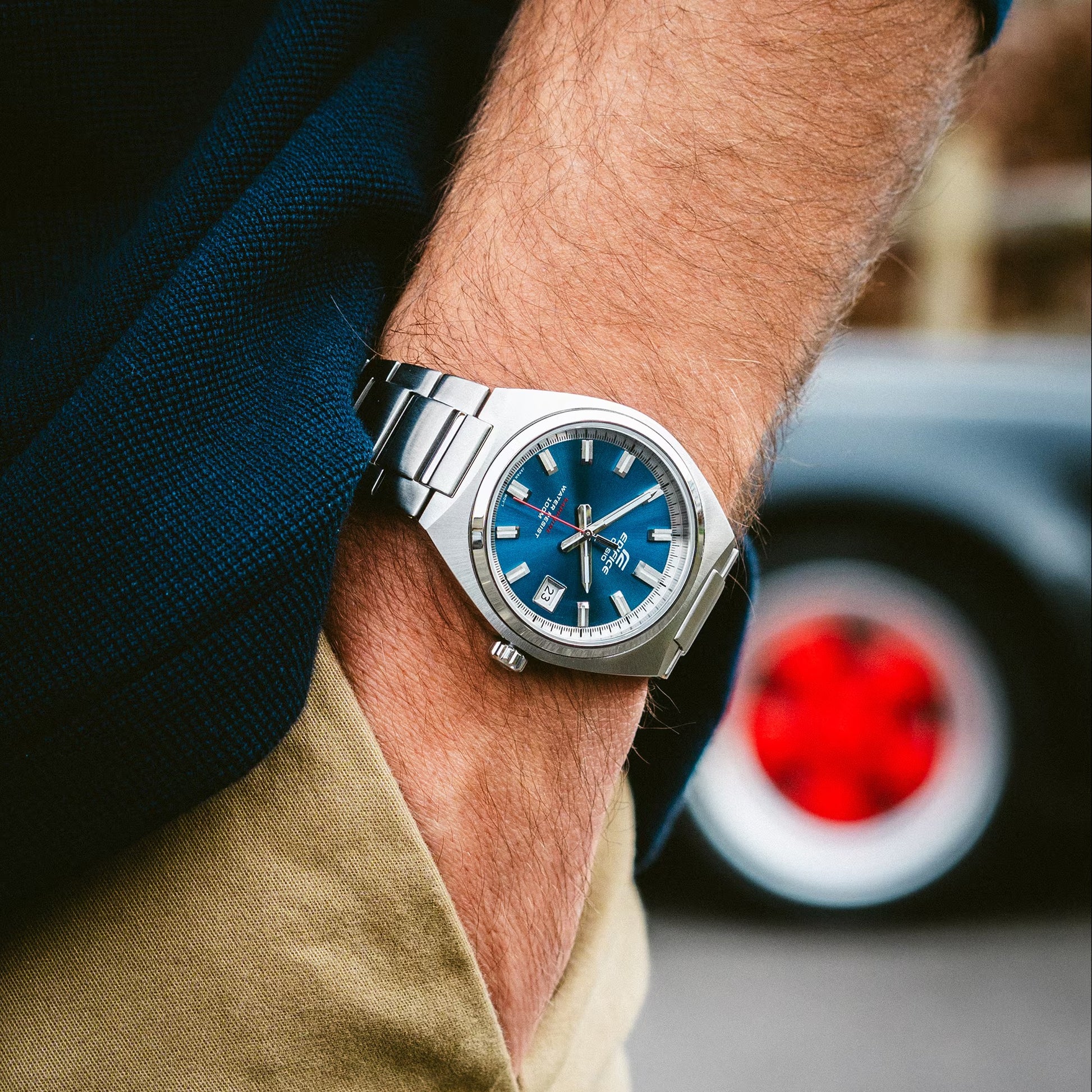 Casio Edifice EFB-109D-2AVEF на китка"