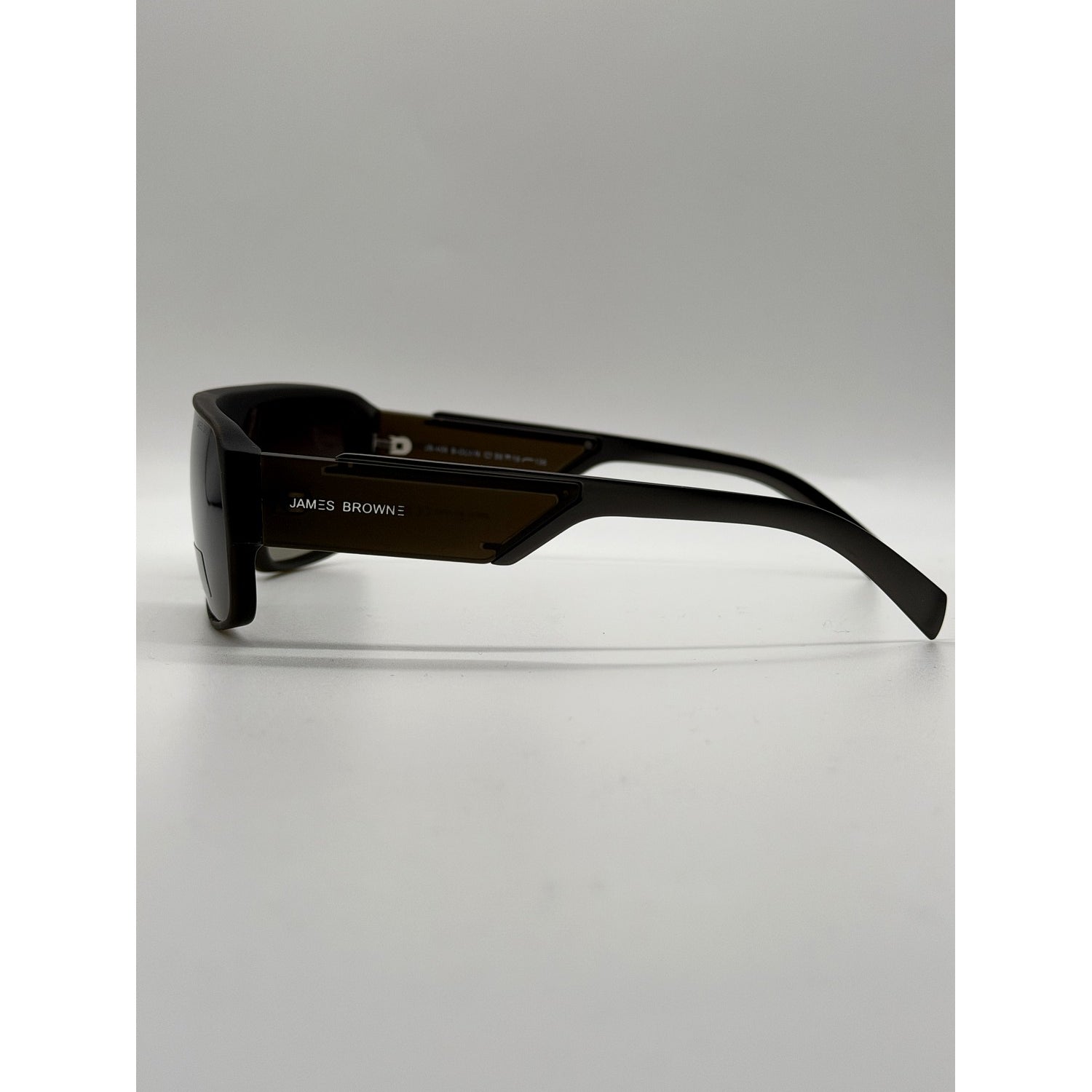 James Browne JB 406 черни мат мъжки слънчеви очила поляризирани UV400 страна