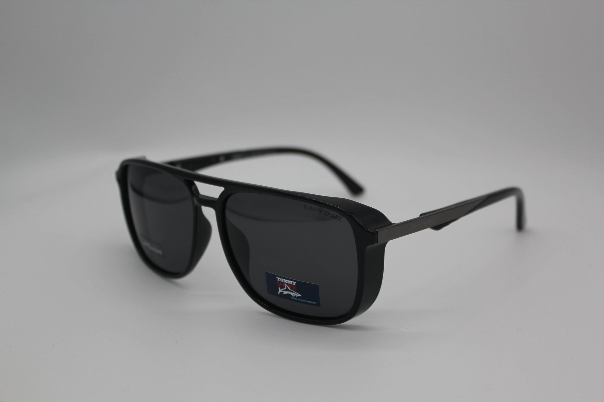 Tommy Shark TS2021 - MorisMag