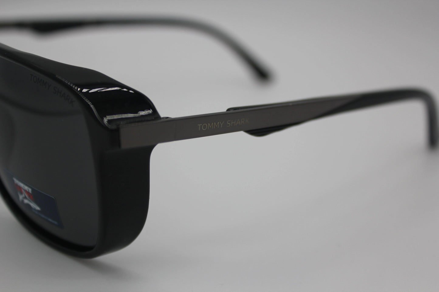 Tommy Shark TS2021 - MorisMag